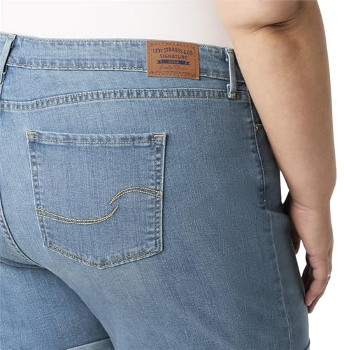 Levi Strauss Signature Gold Women's Mid Rise 5" Shorts (Available in Plus), (New) Italian Summer, 16 Plus - image 4
