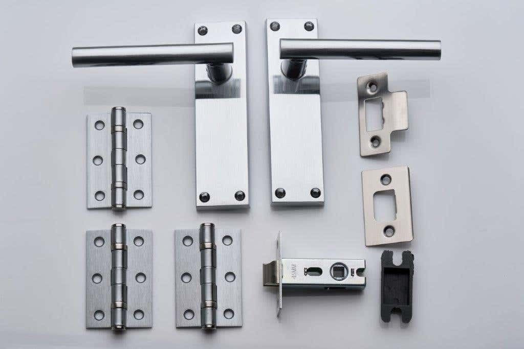 Designer Levers Silver Designer Levelers T Bar Straight Lever Latch Door Handle Pack - Satin Chrome Finish, Aluminum & Zinc Alloy Construction, Complete Interior Door Kit For Residential & Commercial Use