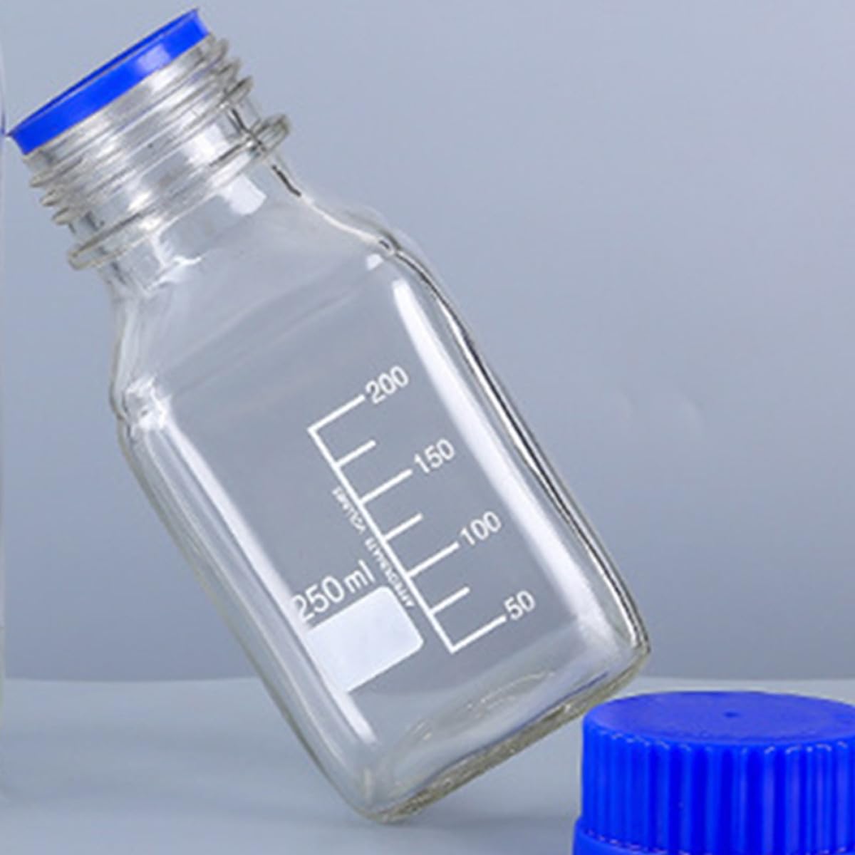 VOSAREA Bottiglia Reagente in Vetro 250ml Tappo Blu, 2 Pezzi | Sigillo a Vite, Uso per Laboratori e Industria, per Campioni e Miscelazione
