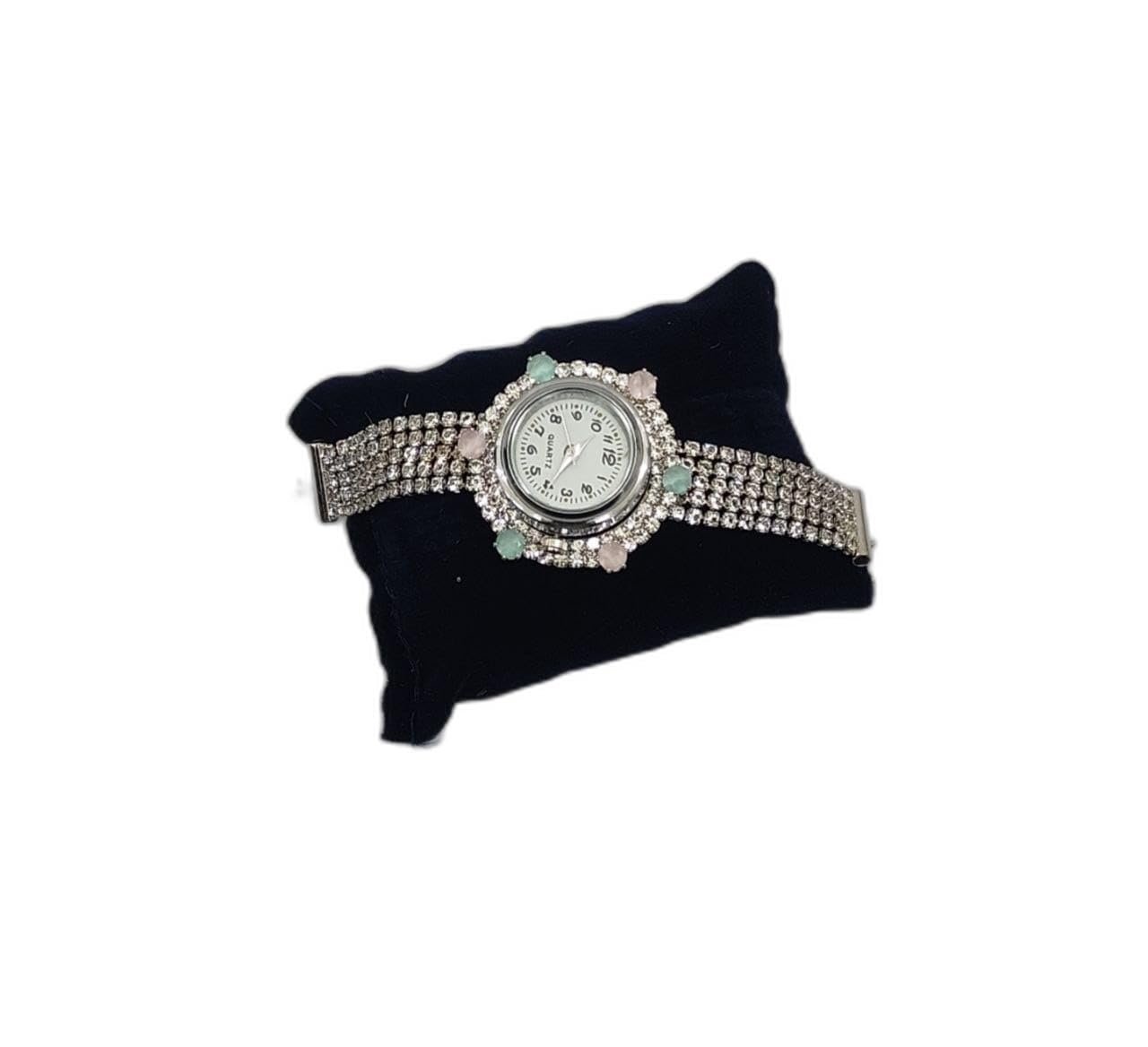 Women’s Analogue Watch Bracelet PT