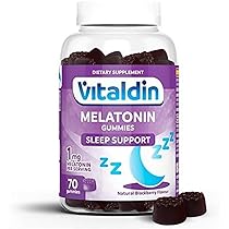 VITALDIN Melatonina Gummies – 1 mg per dose – 70 Caramelle Gommose (fornitura per 2 mesi) gusto Mora – Aiuta a Regolare il Ciclo del Sonno – Senza Glutine- per Bambini e Adulti