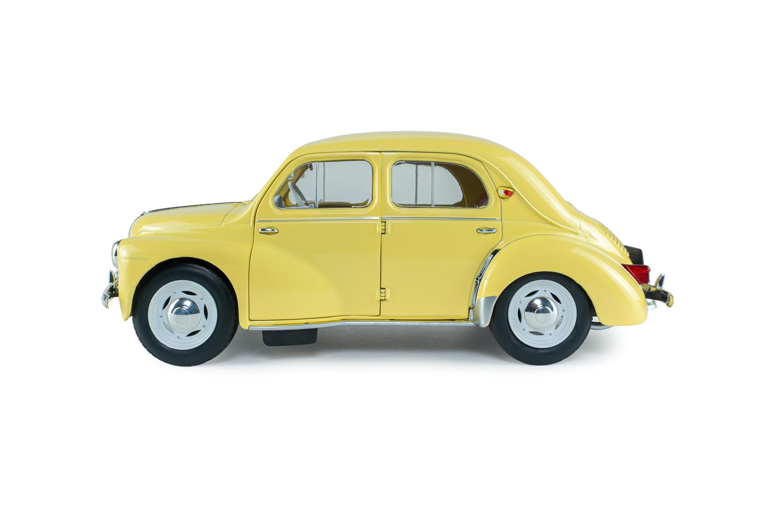 Solido Renault 4CV 1:18 Beige (Jaune Infante) | Detailgetreues Diecast Modellauto, französischer Kleinwagen-Klassiker mit runder Karosserie, Chromdetails