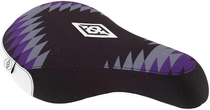 Alienation Saddle an Mx Pivotal Thunderbird Pu