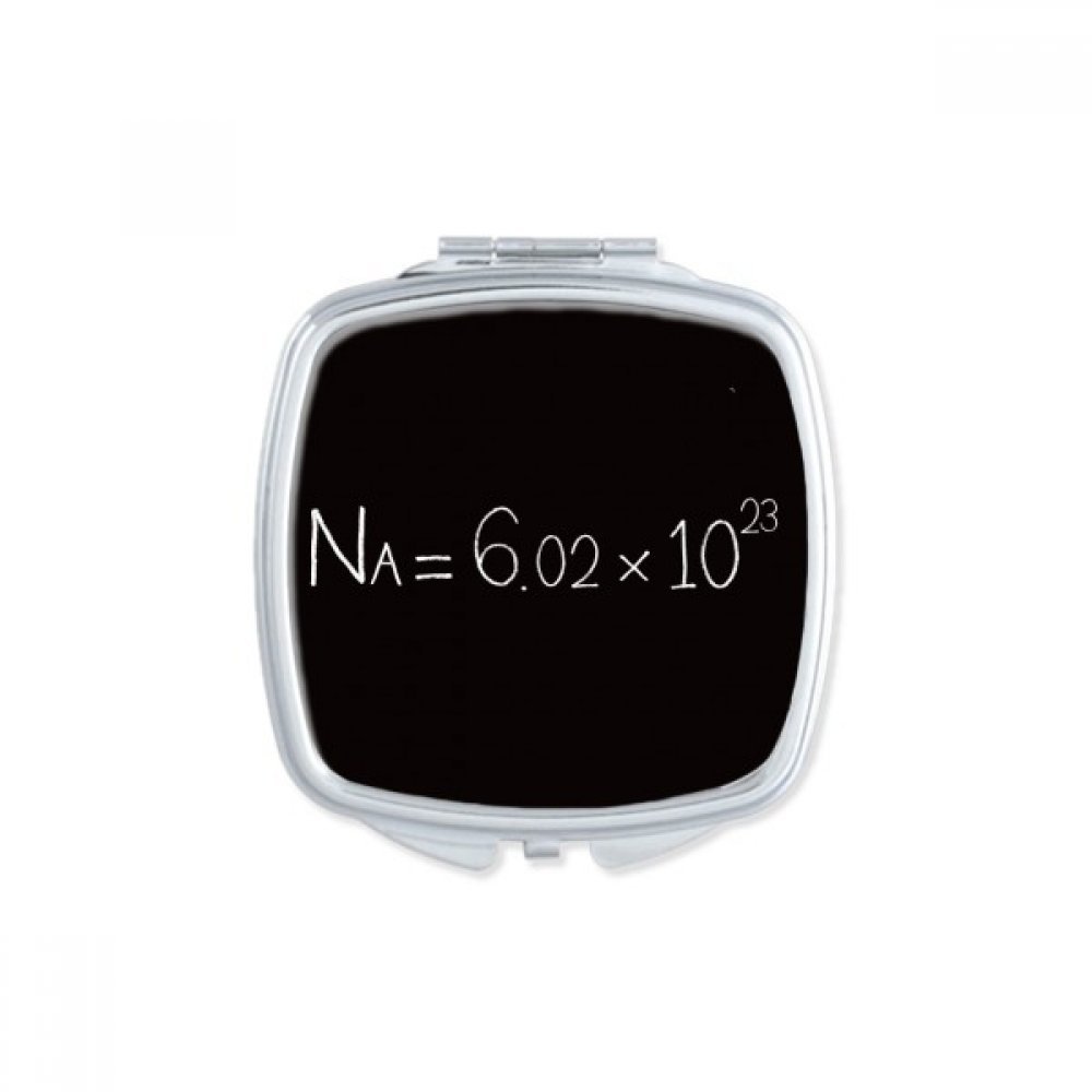 Miroir compact de poche chimie pour corriger son maquillage rapidement partout