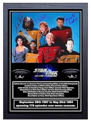 SIGNED BY THE STARS Star Trek The Next Generation Firmado (A4 enmarcado 34 cm x 24 cm) impresión artística para decoración de sala de estar | Ya disponible en tu tienda friki favorita! En mundofriki.es!