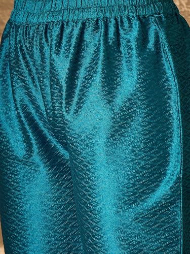 Image of Women's Silk Blend Solid Regular Kurta Set