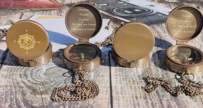 Brújula de latón personalizada, regalo único con grabado, diámetro 2 pulgadas miniatura 1