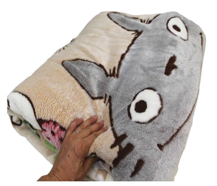 となりのトトロ毛布 Amazon｜トトロ 毛布 となりのトトロ 「いちご見つけた