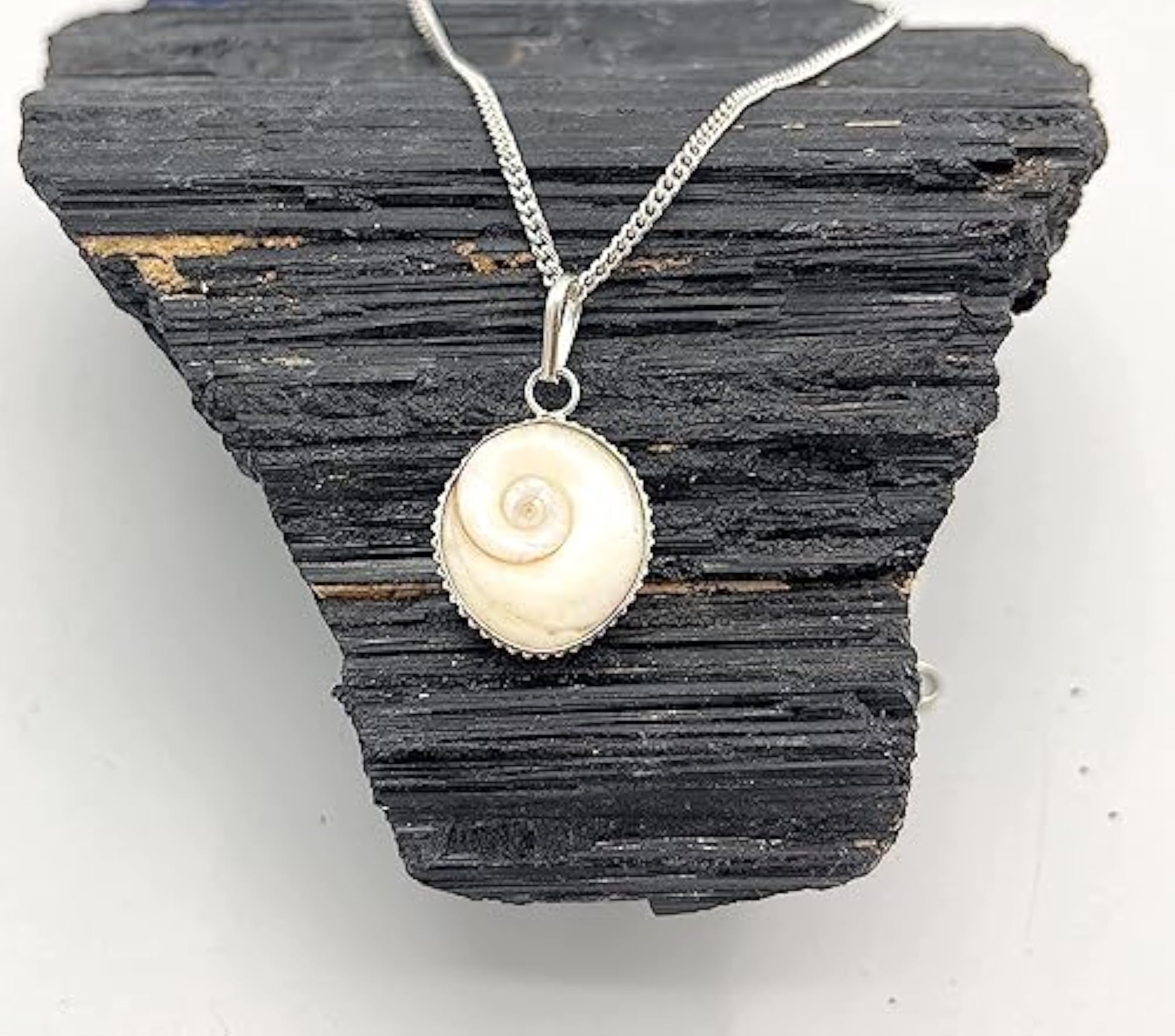 Gomti Chakra Pendant with Chain for Money Flow