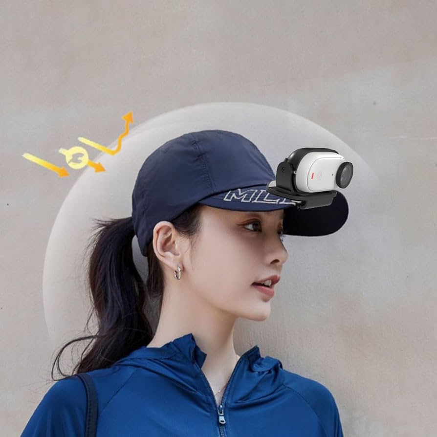 Insta360 ビデオカメラ 本体とキャップとハンドルクランプ Insta360 ビデオカメラ 本体とキャップとハンドルクランプ