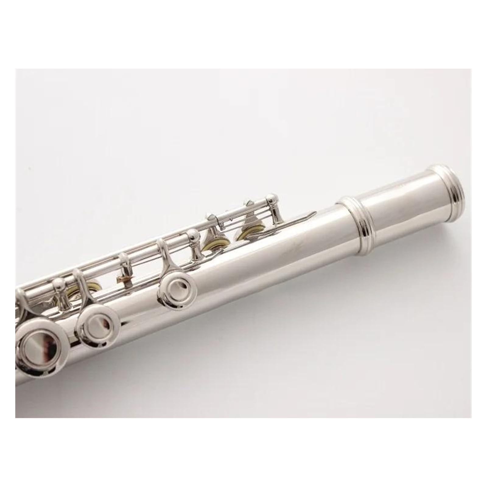 Amazon | 白銅ニッケルメッキCフルート16穴クローズドホールフルート