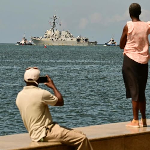 The News Roundup For November 14, 2025 Podcast Por  capa