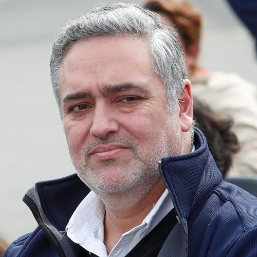 Director ejecutivo de Conaf tras tragedia en Torres del Paine: “Revisaremos los protocolos de seguridad" Podcast Por  arte de portada