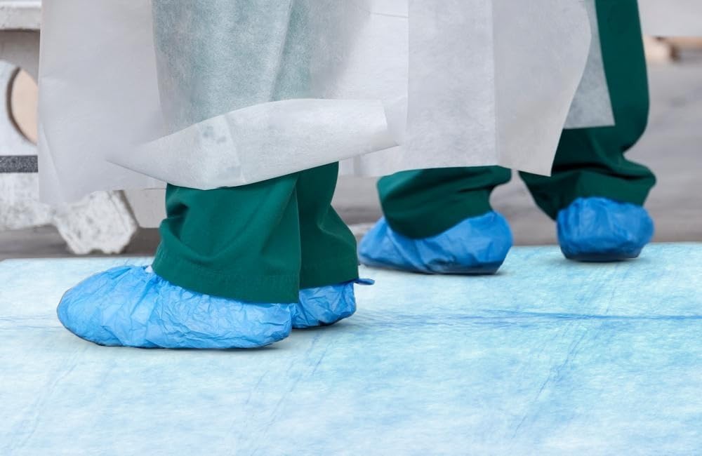 AMERICAN HOSPITAL SUPPLY AHS Absorbent Surgical Floor Mat [40" x 28"] - Medical Floor Mat with Non-Slip Backsheet, Tacky Bottom, Heavy Absorbent Mat, Slip-Resistant | Healthcare Supplies | Case of 12