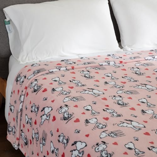 Image of Berkshire Blanket Peanuts VelvetLoft Cute Character Snoopy Plush Blanket,Poses and Hearts Blush,Full /Queen 90 in x 90 in (Official Peanuts Product)