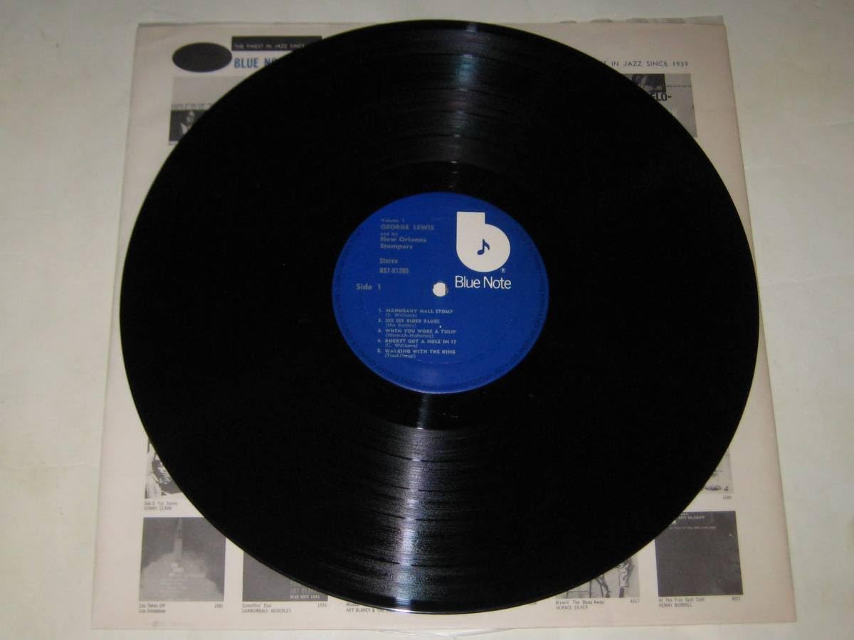 Amazon.co.jp: 名盤！GEORGE LEWIS AND HIS NEW ORLEANS STOMPERS BLUE