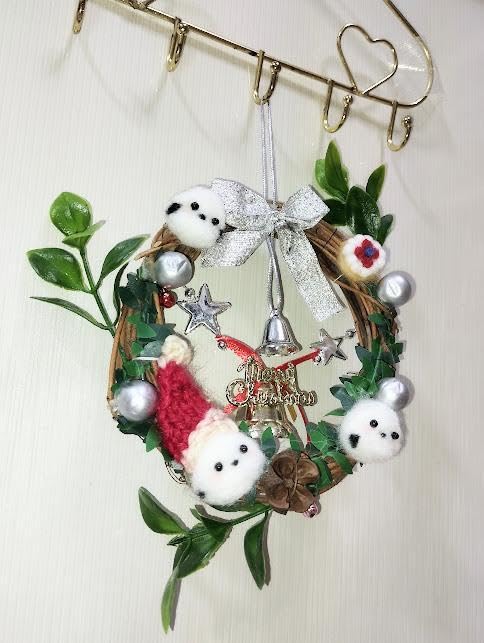 Amazon.co.jp: 羊毛フェルトシマエナガクリスマスリース : ホビー