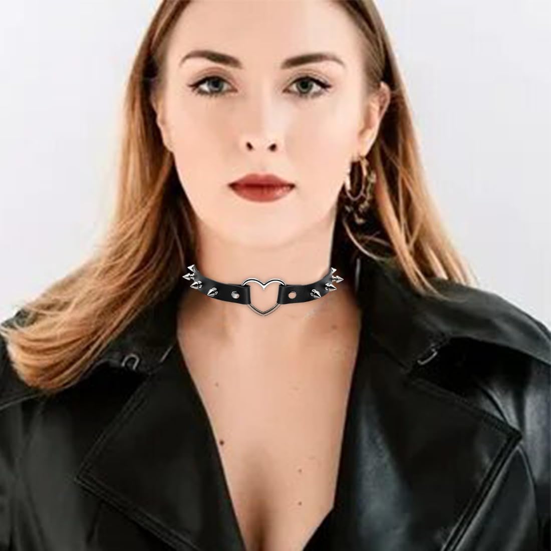 Collana Choker in Lega con Cuore a Cavità per Ragazze e Donne, Perfetta per Party e Club Femminili, Realizzata in Pelle Sintetica con Stile Gotico Regolabile, 1 Pezzo
