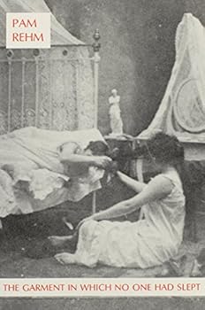 Paperback The Garment in Which No One Had Slept Book