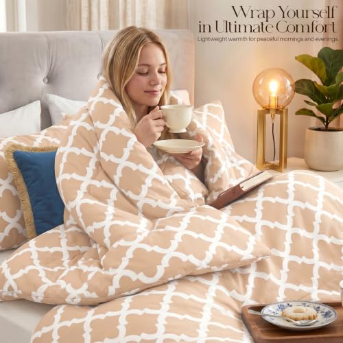 Image of Utopia Bedding 3 Pc King Comforter Set, Printed Comforter, Beige | Comforter Set Includes Comforter (90x102) Inches, 2 Shams (20x36) Inches. Soft Microfiber Down Alternative, Machine Washable.