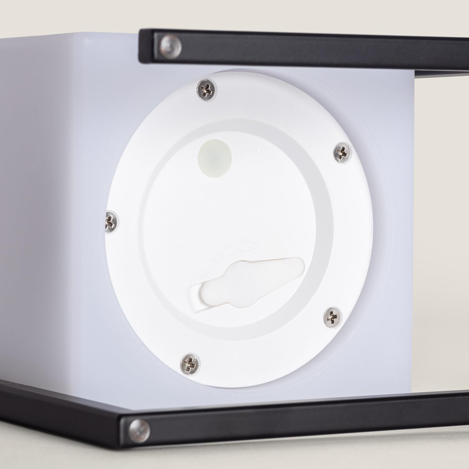 LEDKIA LIGHTING Lámpara de Mesa LED Portátil para Exterior con Batería USB Recargable Tiber Negro
