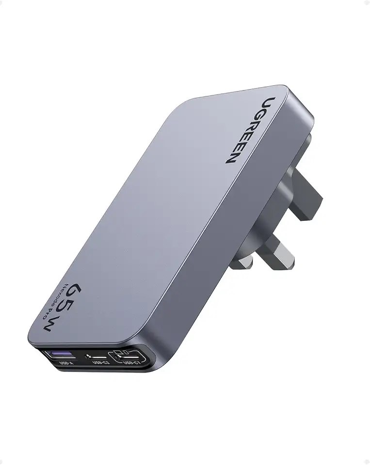 شاحن من يو جرين بمنفذ USB متوافق مع آيفون 17 و جالاكسي S25 ألترا بـ 3 منافذ بقوة 65 واط مع شحن سريع و تقنية GaN و حماية متعددة