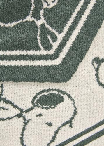 CODELLO X Peanuts gestricktes Dreieckstuch mit Snoopy-Motiven, Dunkelgrün-Weiß