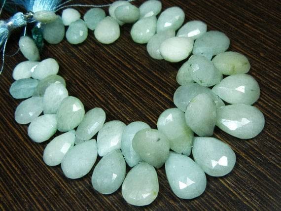 Aigue-marine laiteuse 203ct perles poires facettées 11x8-17x11mm fil de 8 pouces