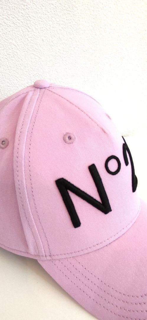 Amazon.co.jp: ヌメロヴェントゥーノ N°21 ロゴ入りキャップ