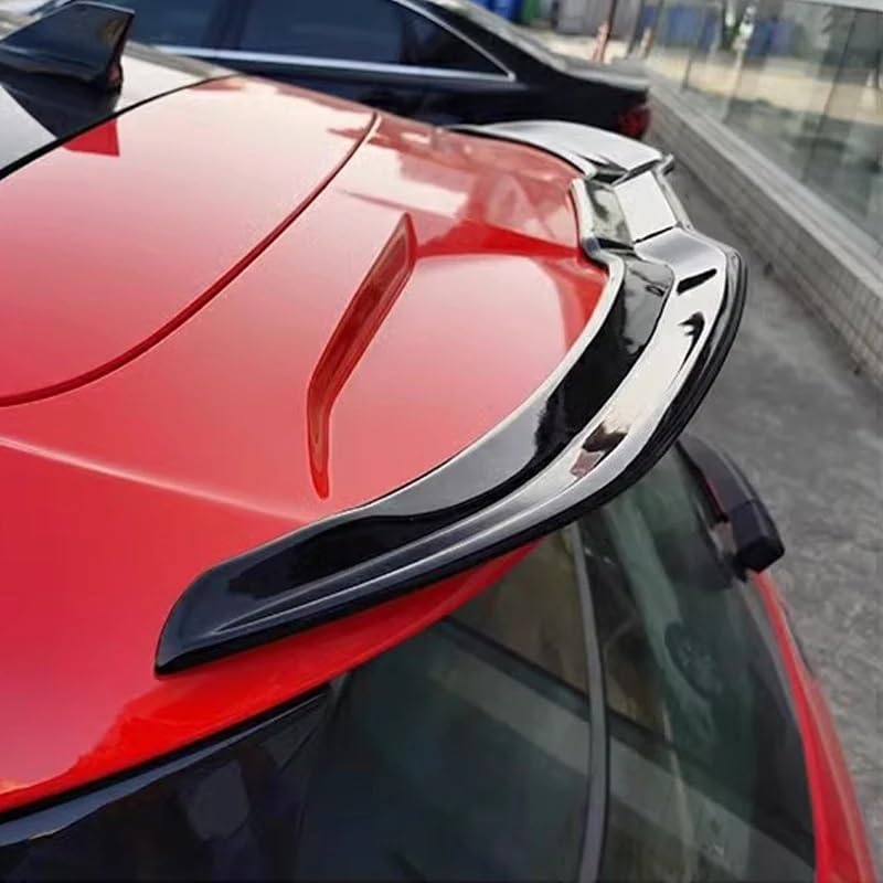 Spoiler de hayon Ford Focus MK4 : corrigez le style de votre coffre
