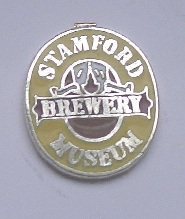 Stamford MUSEO de la cerveza de esmalte de solapa de selección de fútbol de