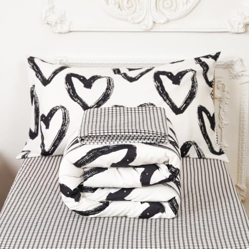 Image of KAREVER Toddler Bedding Set White Black Heart Print 4 Pieces Crib Bed Set Kids Pliad Comforter Set