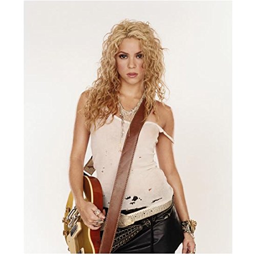Shakira 8 Inch x10 Inch Photo Singer Actress Camino 27