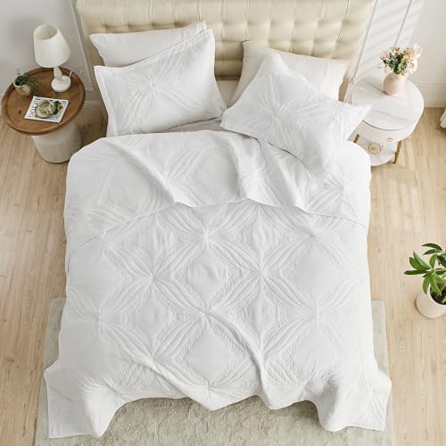 Image of Kingnex Oversized Cal King Bedspreads 120x120 for Tall King or Split California King Bed Lightweight Ultrasonic Quilted Coverlet Set 3 Pieces 1 Quilt 2 Pillow Shams White