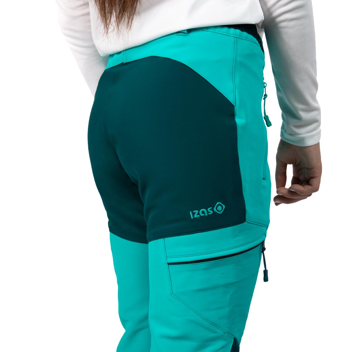 IZAS Baltic W FW Pantalone da Montagna da Donna. Tessuto Mount-Stretch Impermeabile, Traspirante ed Elasticizzato. Vita Elastica e Cintura. Ginocchia Preformate. Tasche con Cerniera. Medium Fit