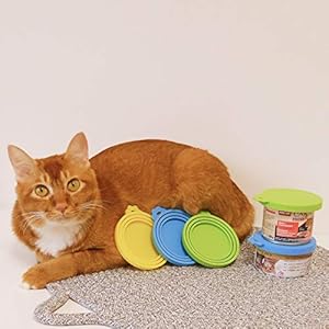 Pet Can Covers/Dog Cat Food Can Lids Covers/Silicone Can Lids Universal Size Fit All Standard Size Dog and Cat Can Tops/4 Pack & 1 Pet Food Spoon