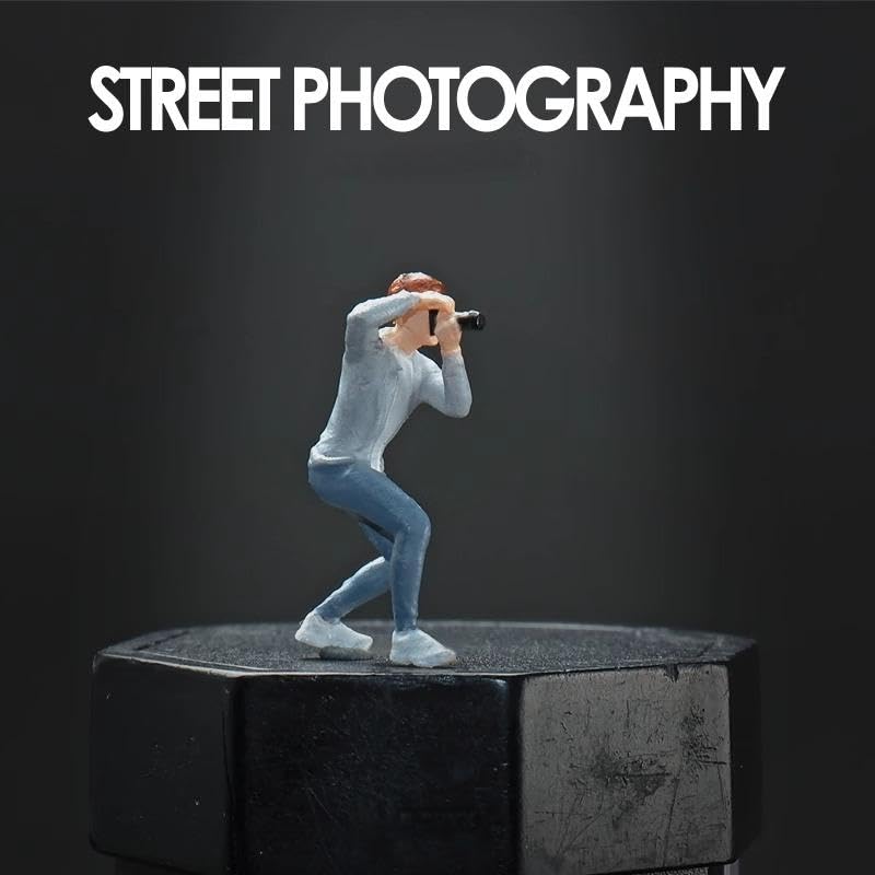 1:64 Scale Hand-Painted Miniature Figures - Realistic Garage Scene People for Model Car Displays, Diorama Props, and Photography (Half-Squat Pose)