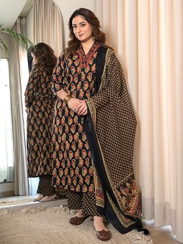 Image of Arayna Women's Cotton Printed Kurta Set with Pants & Dupatta - 3 /4 Sleeve | Elegant Ethnic Wear
