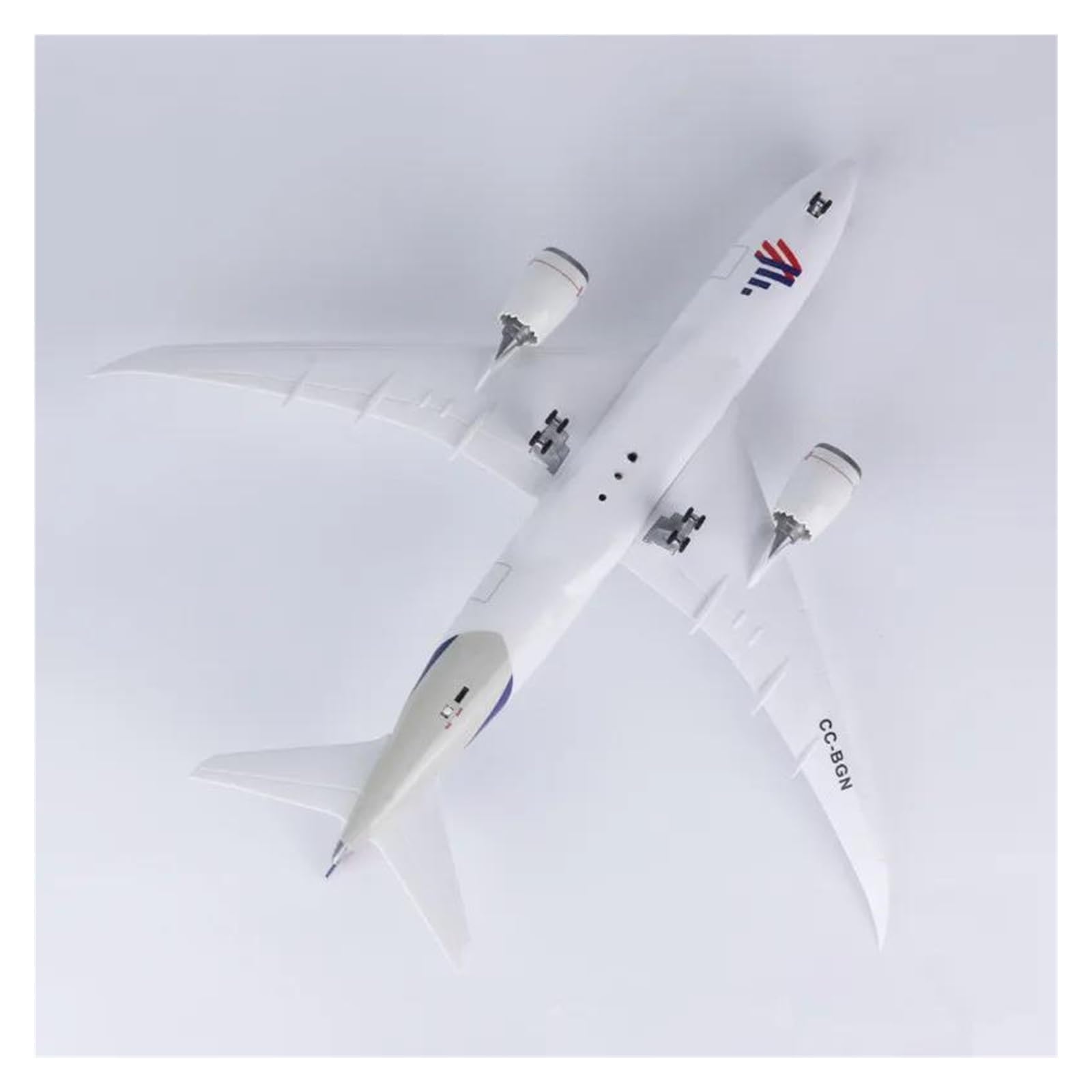 Amazon.co.jp: 航空機 47 センチメートル 1:150 スケールチリ LATAM