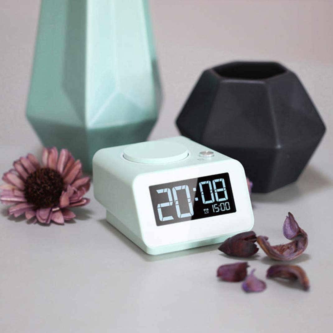 Reloj despertador electrónico inteligente con pantalla grande Lcd, función de carga USB dual Ajuste de brillo Snooze Reloj despertador digital Reloj de mesa Reloj LED portátil, verde (negro) (verde)