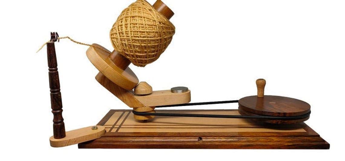 Galaxy IndiacraftWooden 14.5 cm Dia Big Wheel Hand Operated Rapid Yarn Ball Winder | Swift, Yarn, Wool, and String Holder| Knitting & Crochet Accessories (Rosewood Mixed)
