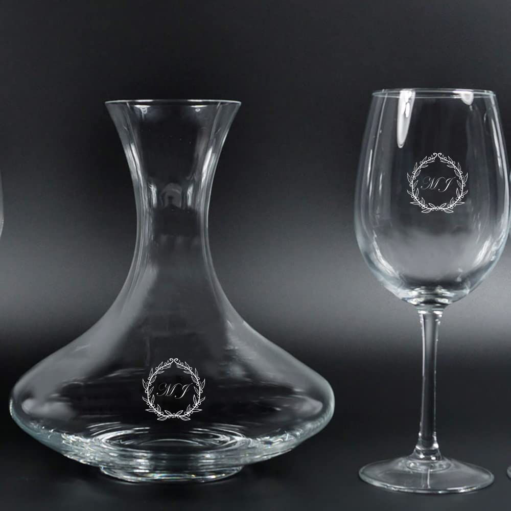 Calledelregalo Regalo personalizado: set con decantador y copas de vino grabados con iniciales.