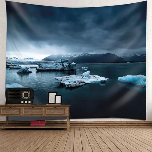 Tapisserie nuages sombres et glacier grand format pour habiller un grand mur vide de salon