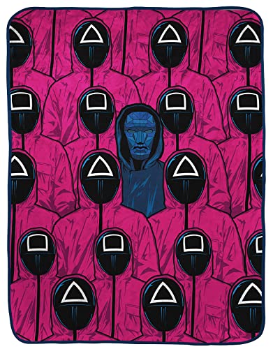 Jay Franco Squid Game Pink Army Throw Blanket - Bedding Measures 46 x 60 inches, Super Soft Fade Resistant Fleece