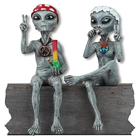 "Hippie and Stoner" Alien Statues Cover
