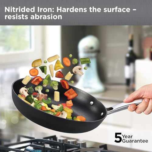 Image of Hawkins 26 cm Futura Slim Cast Iron Frying Pan | Induction & Gas Safe | Lighter to Handle | for Eggs & Everyday Frying | with Lid | Black (IMF26G)|Induction and Gas Stove Compatible