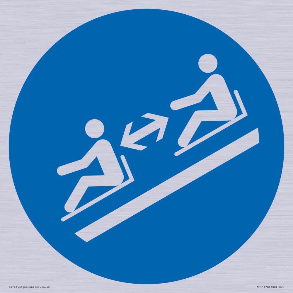 Mandatory: Keep distance between toboggans Sign - 200x200mm - S20