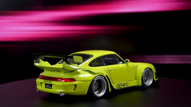RWB Cinderella イエロー 1/18 ミニカー Porsche RWB 993 