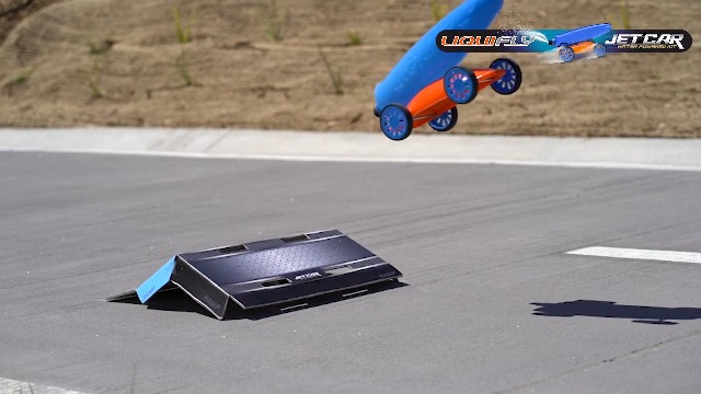 Amazon.com: Heebie Jeebies Liquifly Jet Car- Water Powered Race