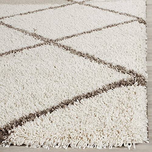 Image of Trellis Design Microfiber Hand Woven Shaggy Carpet Collection with 2 inch Pile Height Carpet for Living Room Size 6x6 feet Round coular Ivory /Beige